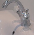 Giulini G. 3961 Odessa bateria umywalkowa z korkiem automatycznym z pokrętłami Swarovski