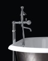 Giulini G. 3900N Odessa bateria wannowa stojąca z zestawem natryskowym, pokrętła Swarovski